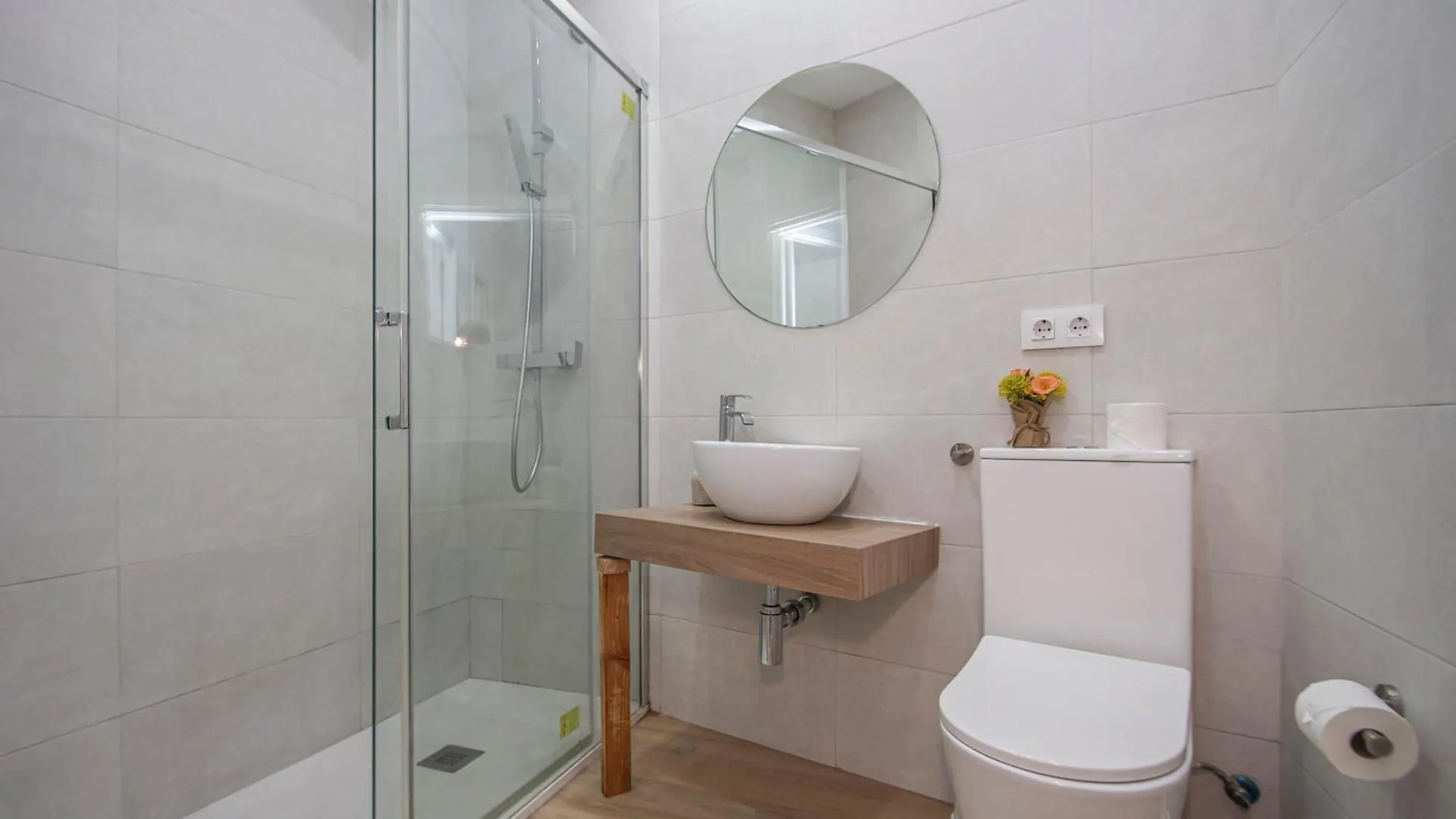 Apartment Luxurious & Spacious 4Br Apt Next To Cathedral Seville Spain