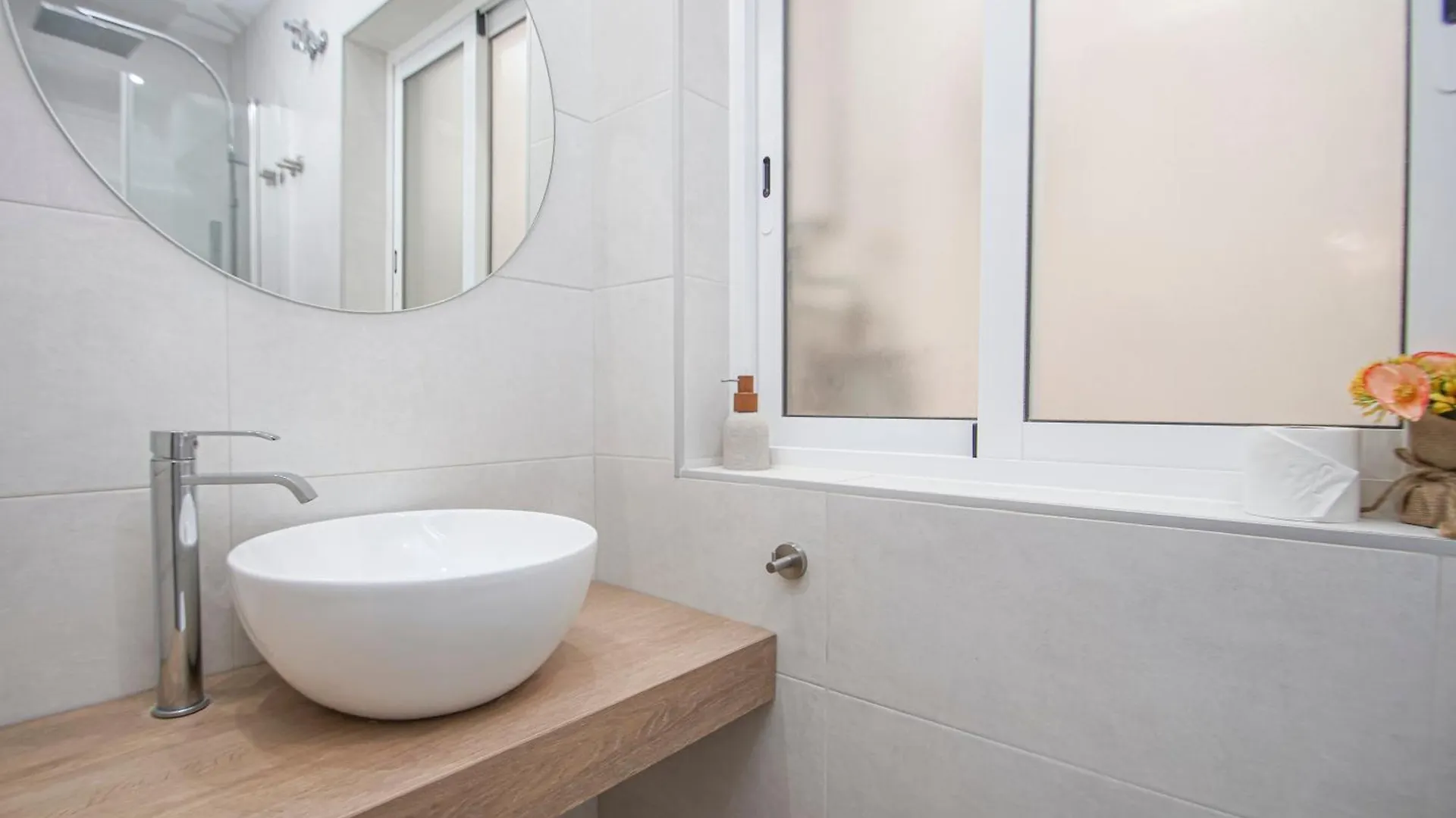 Apartment Luxurious & Spacious 4Br Apt Next To Cathedral Seville