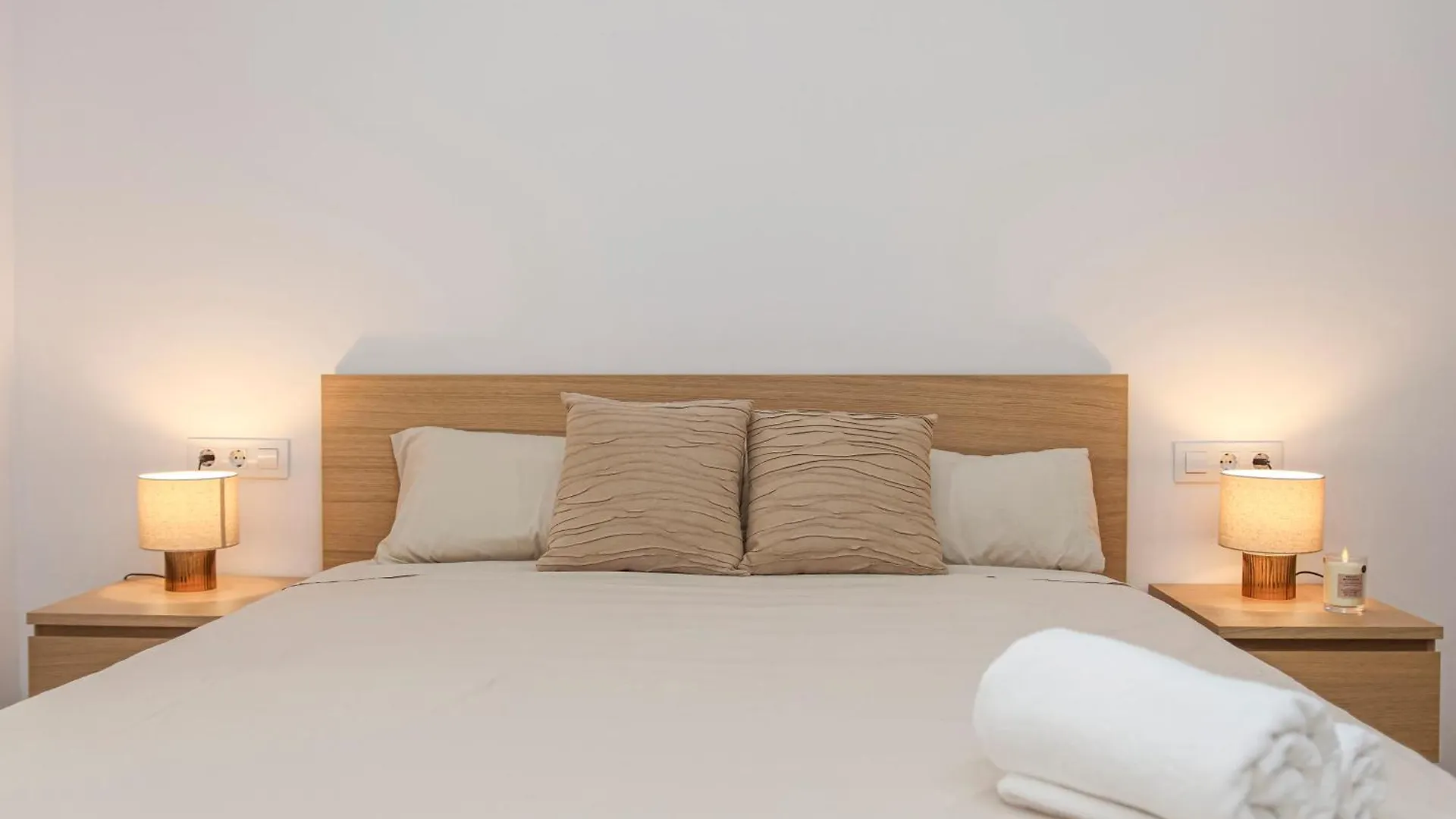 Luxurious & Spacious 4Br Apt Next To Cathedral Seville 0*,  Spain