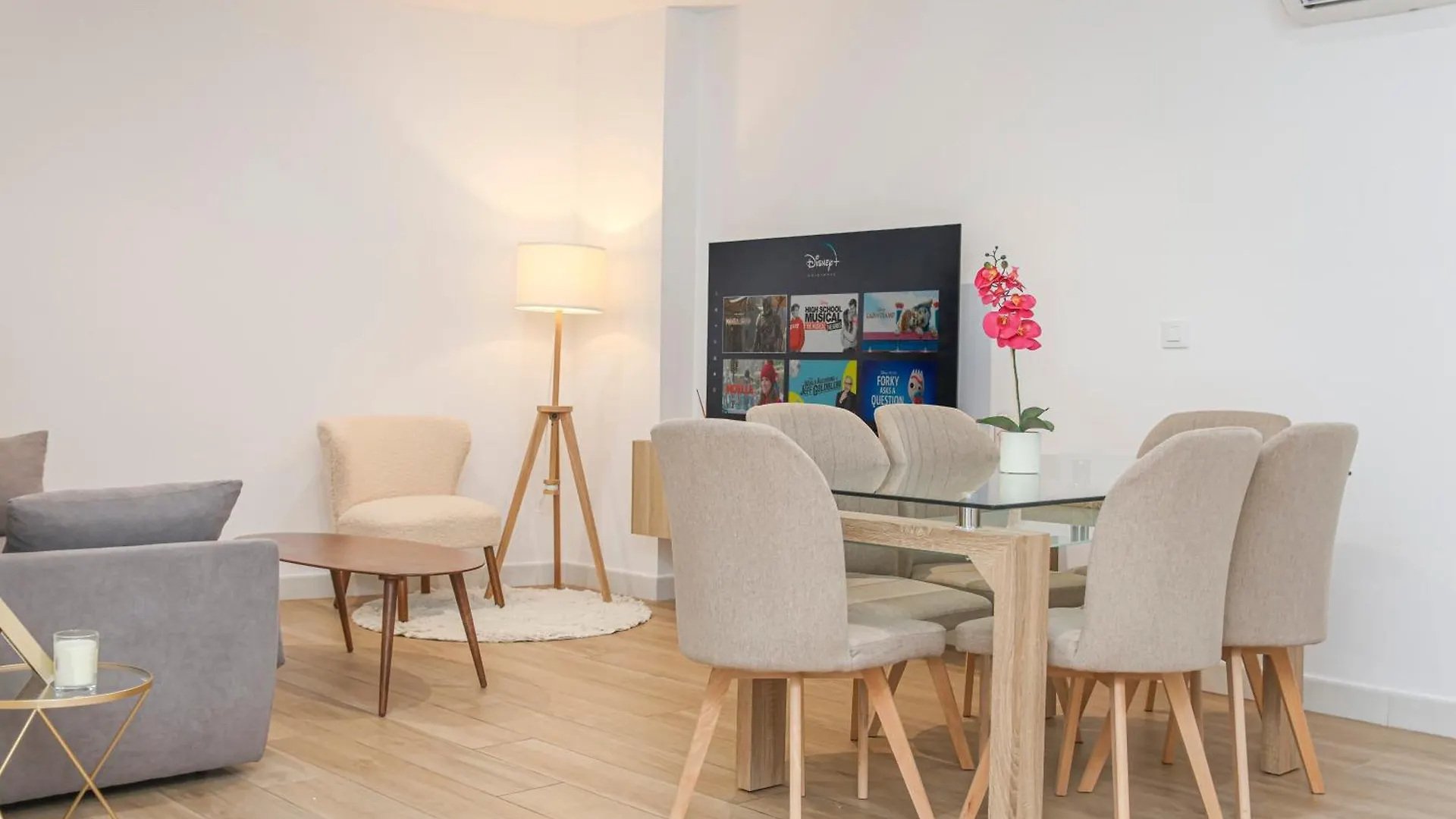 Luxurious & Spacious 4Br Apt Next To Cathedral location