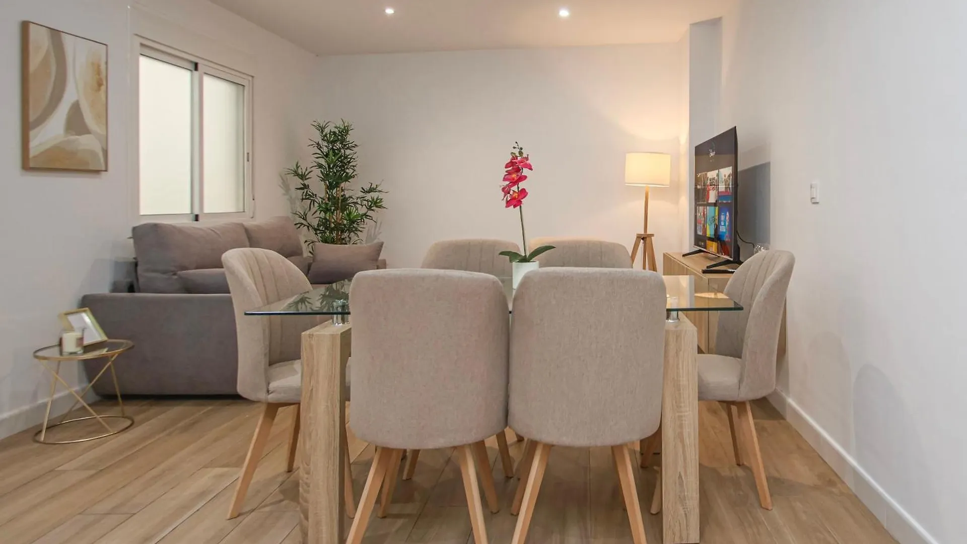 Luxurious & Spacious 4Br Apt Next To Cathedral Seville