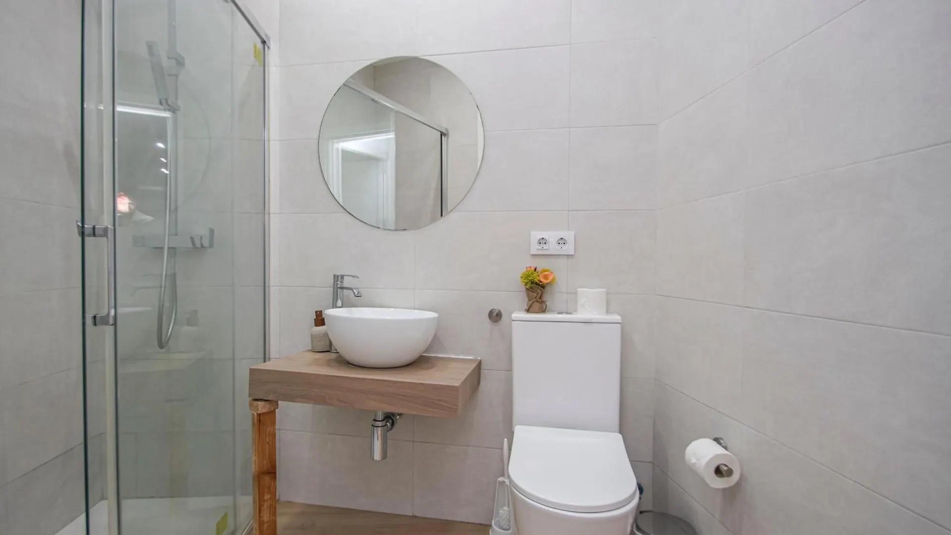 Luxurious & Spacious 4Br Apt Next To Cathedral Seville 0*,